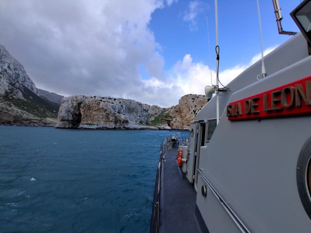 El patrullero Isla de León finaliza su operación de presencia, vigilancia y disuasión en espacios de soberanía española