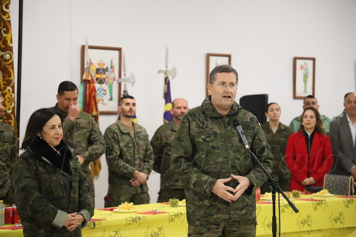 Ministra Defensa 0503 43