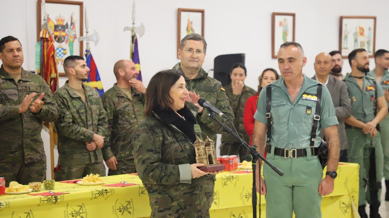 Ministra Defensa 0503 51