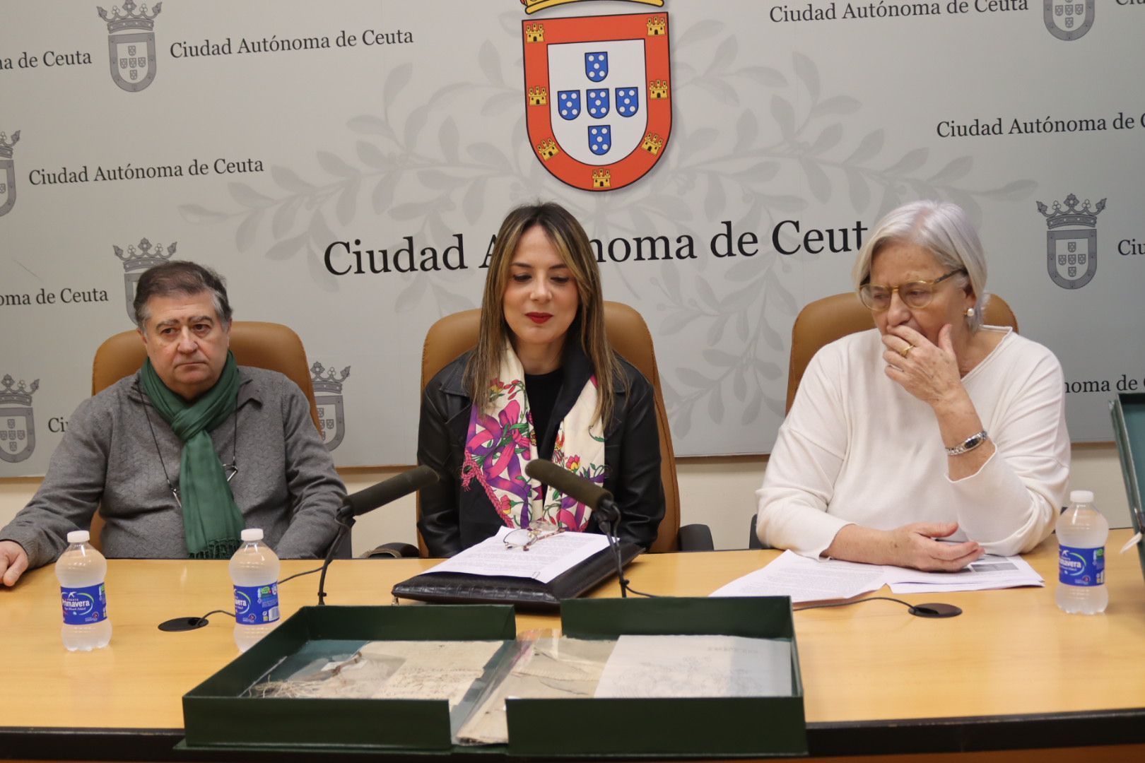Pilar Orozco junto a Rocío Valriberas y José Luis Gómez Barceló