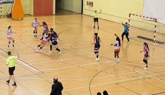 El Club BM Estudiantes recibe al líder Casa Álvarez Imperial en busca de la segunda plaza 