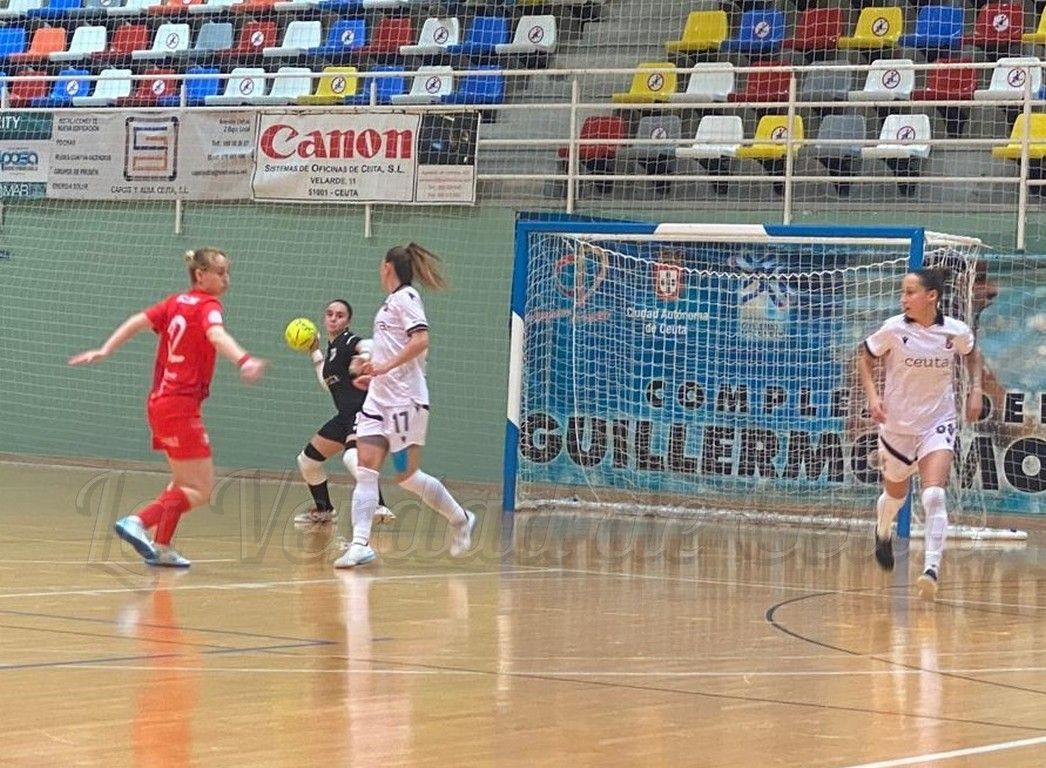 El Almagro aprovecha las bajas del Ceuta femenino para infringir la primera derrota a las ceutíes (1-2)