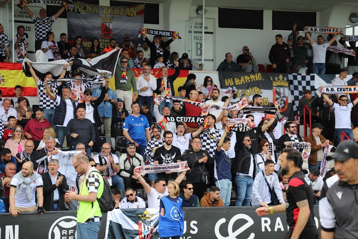 Todo preparado para festejar el ascenso de la AD Ceuta FC a Segunda División