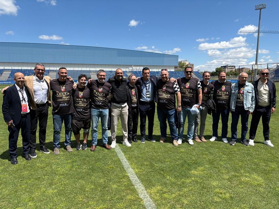 Juan Vivas celebra el ascenso histórico de la AD Ceuta FC: “Hacía mucho que no lloraba de alegría”