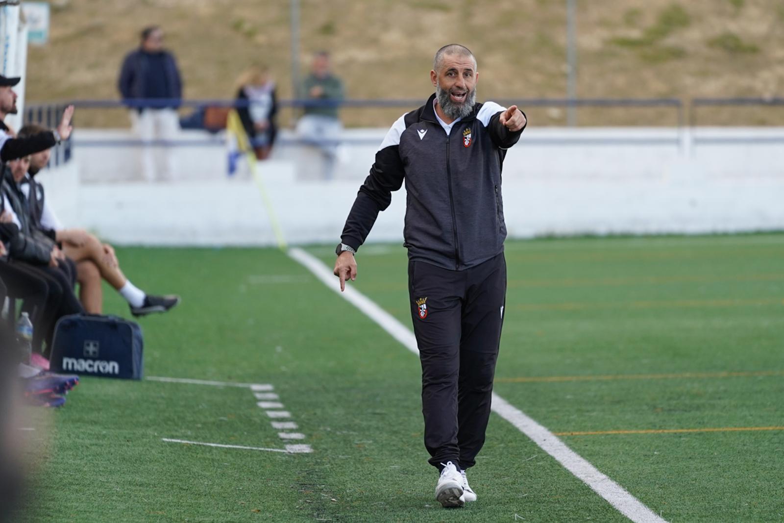 Dura derrota de la AD Ceuta B ante el Atlético Central, alejándose del play-off (5-0)