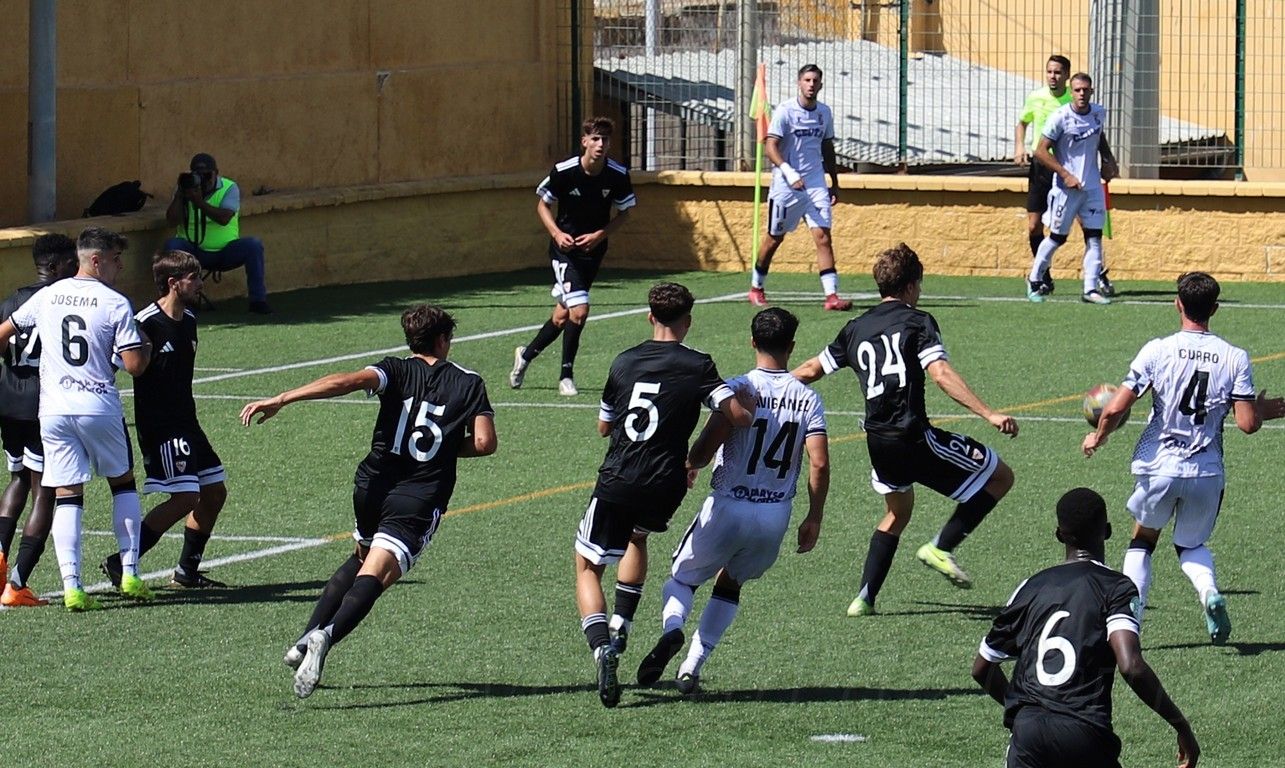 Danil da la victoria al Ceuta “B” ante el Sevilla “C” en el último suspiro (1-0)