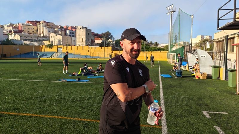 Polaco: “El Ceuta B está capacitado para ganar en un campo tan exigente como el del Bollullos”