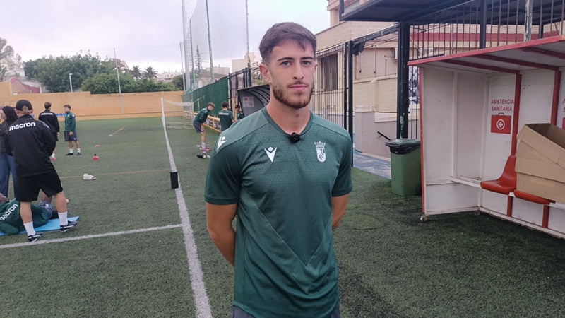 Curro, jugador de la AD Ceuta FC “B”: “Tenemos muchas ganas de sumar la sexta jornada consecutiva puntuando”