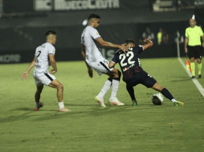 Youness: “Muy feliz por mi primer gol con el Ceuta y por estos tres puntos tan importantes”