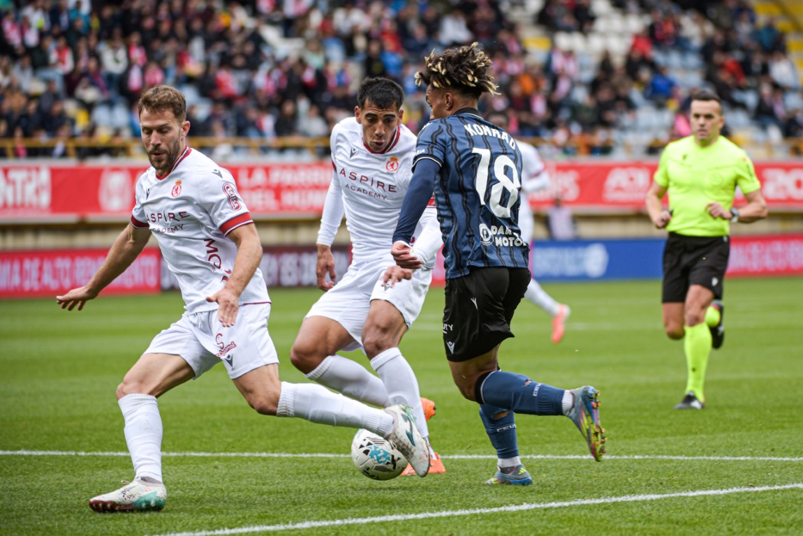 EL CATALEJO: la jornada 11 de la liga Hypermotion (Cultural Leonesa vs AD Ceuta)