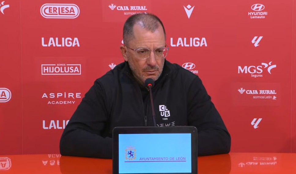 José Juan Romero destaca el oficio y la fe del Ceuta tras vencer en León