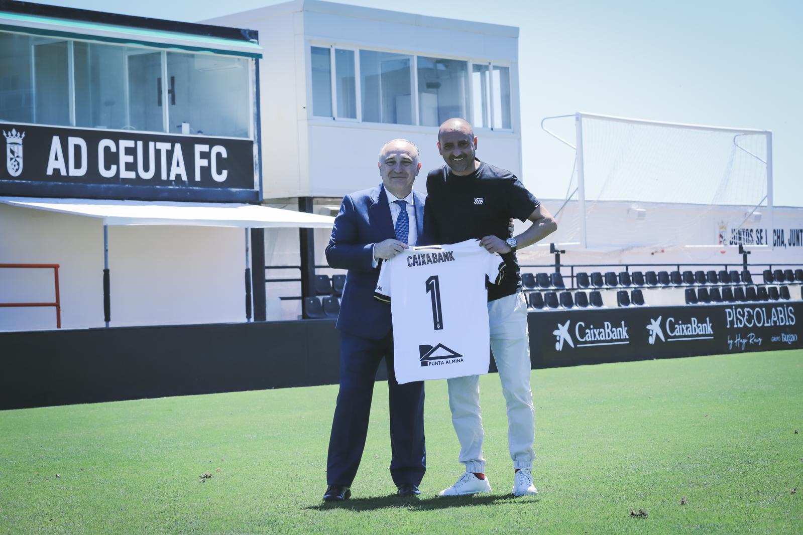 CaixaBank patrocinará a la AD Ceuta en Segunda División