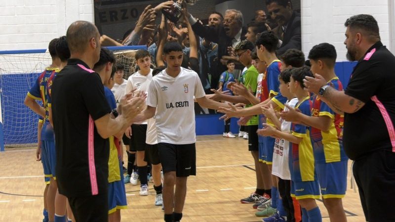 Entrega trofeos 1