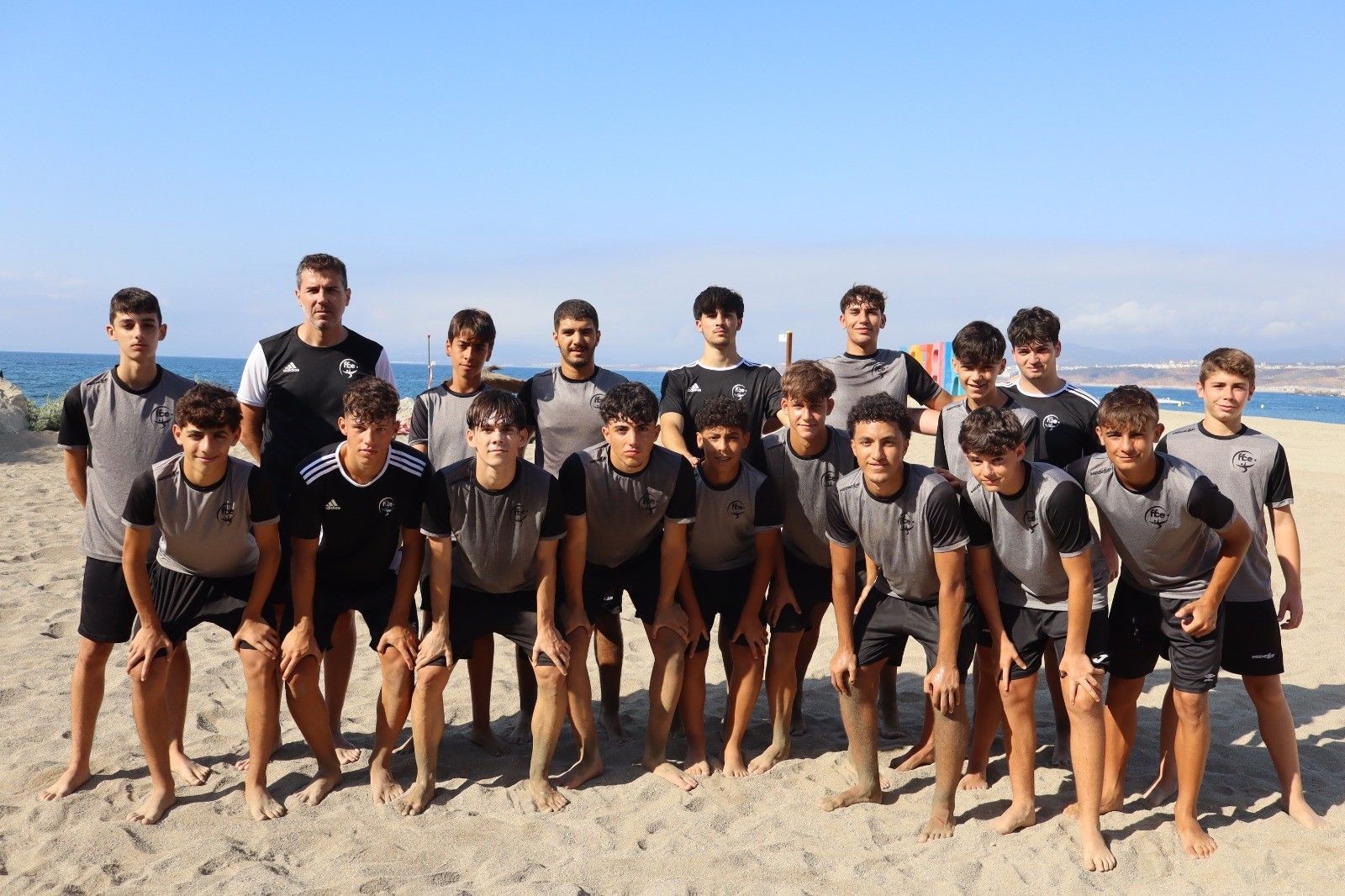 Ceuta presenta a sus selecciones de fútbol playa para el campeonato nacional