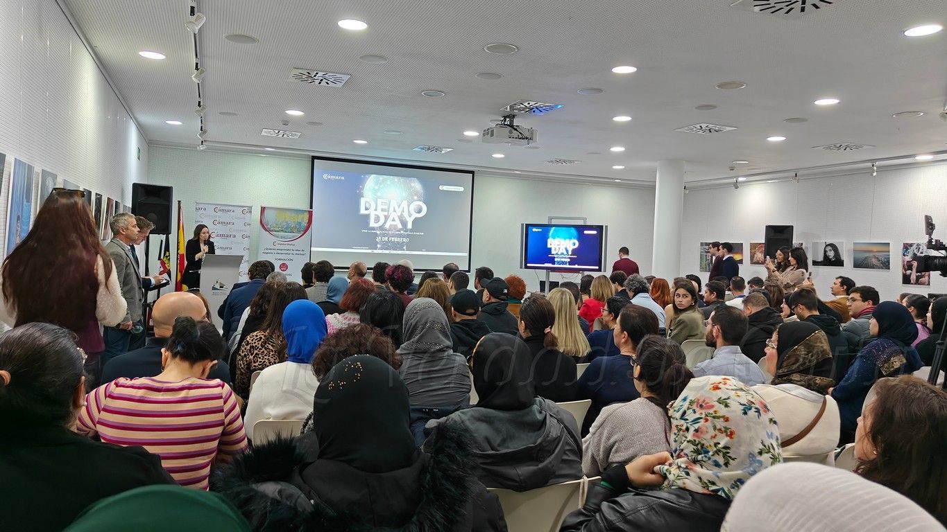 Camara Demo Day 04