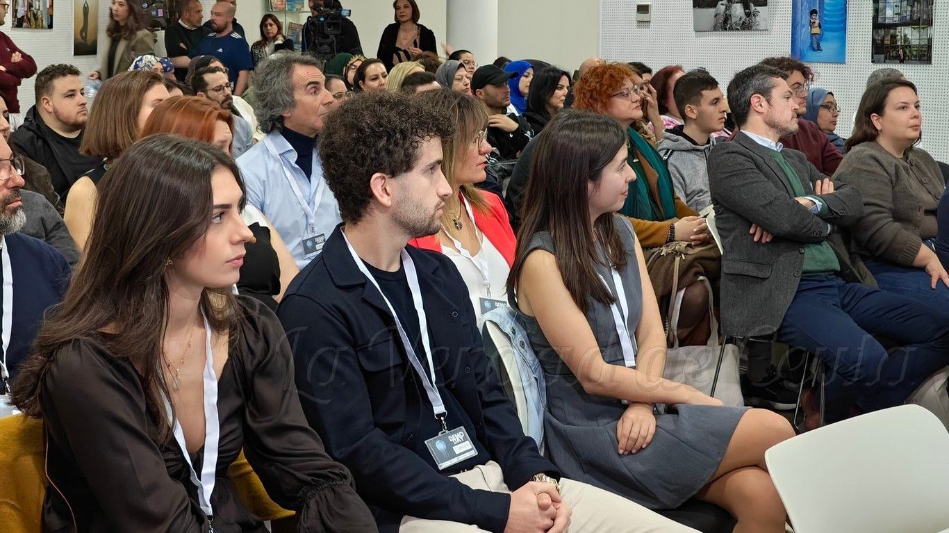 Camara Demo Day 08