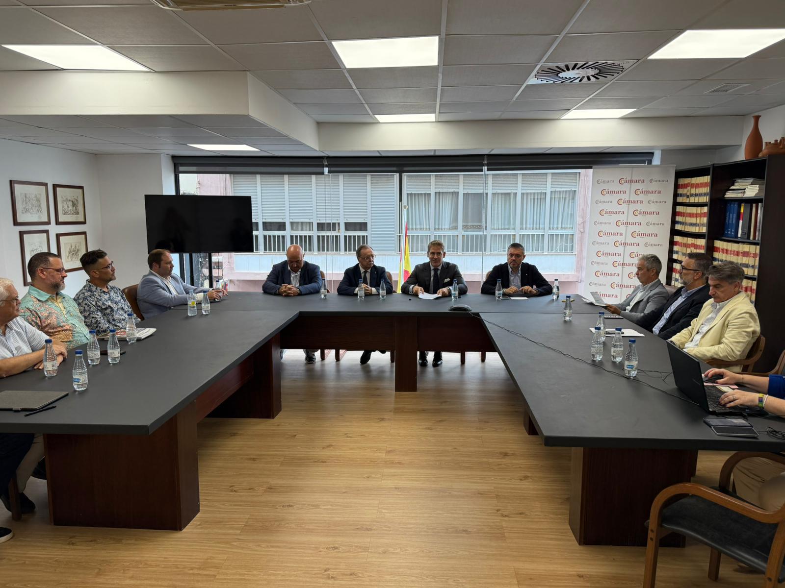 La Cámara de Comercio de Ceuta acoge el debate ‘Las Fortalezas de la España Plural’
