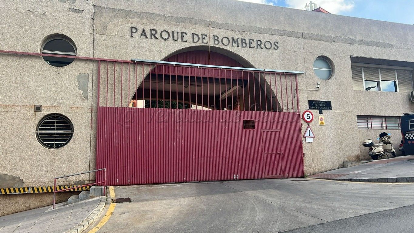 Publicada la licitación del suministro e instalación de nuevas puertas de entrada al Parque de Bomberos