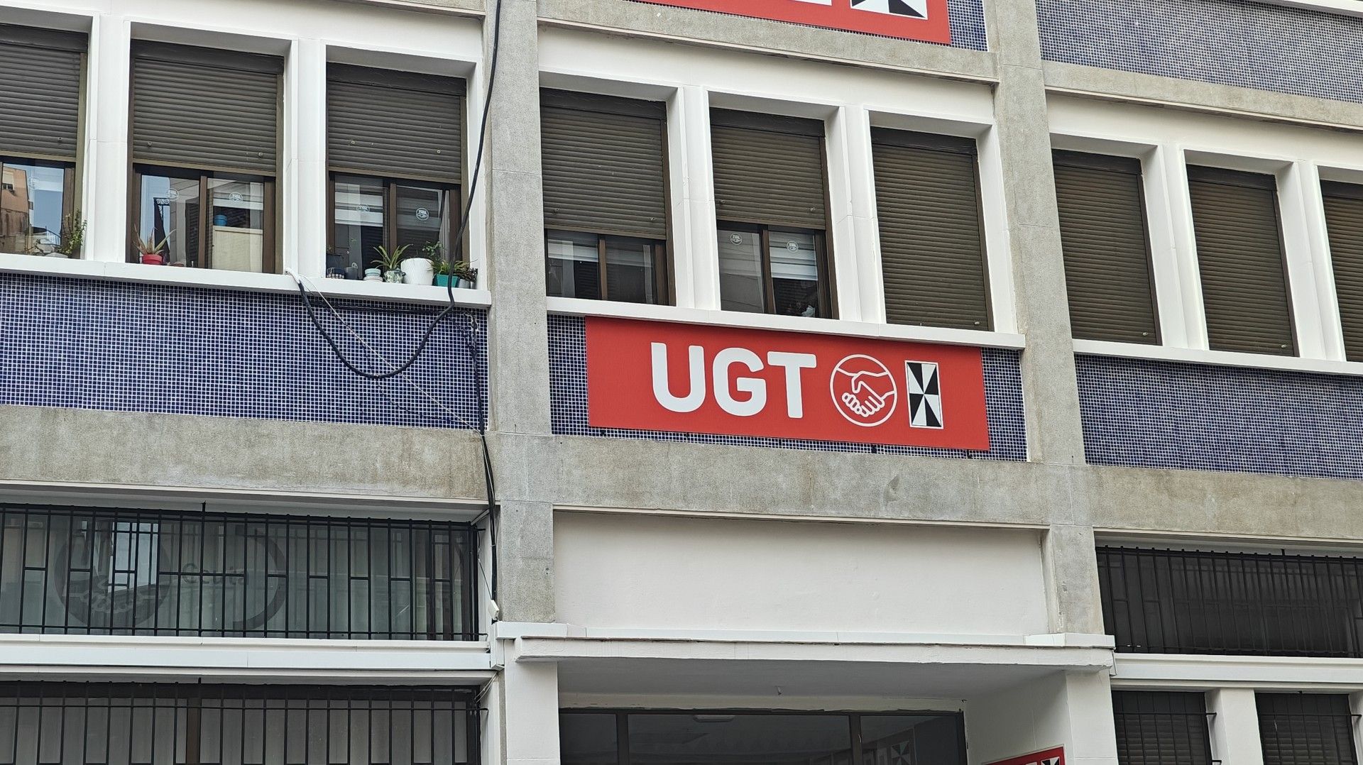 UGT denuncia la sobrecarga laboral de la plantilla del CETI y exige un refuerzo urgente de personal