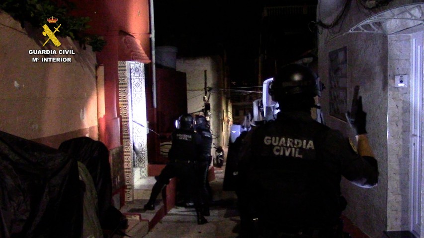 La Guardia Civil salda el operativo contra la inmigración ilegal con 5 detenidos en Ceuta, 4 en Algeciras y 2 en Coín