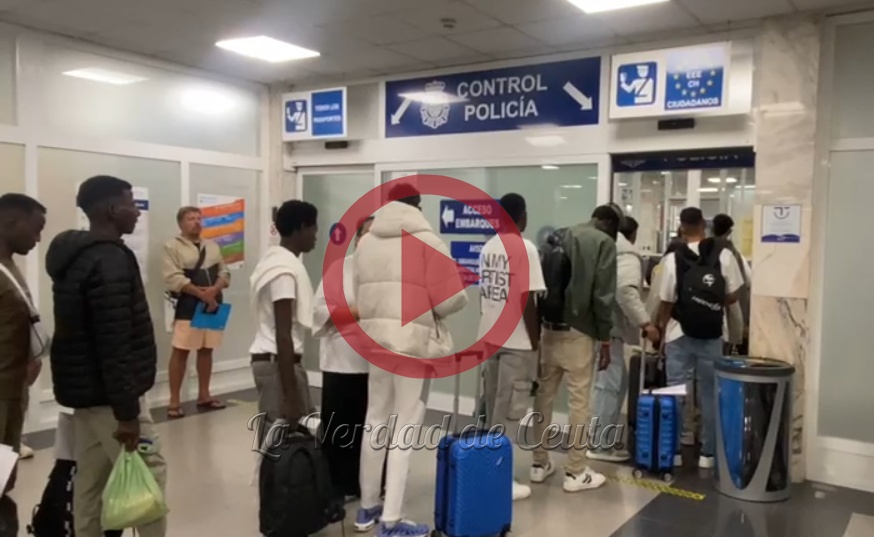 Otros 46 migrantes abandonan el CETI de Ceuta