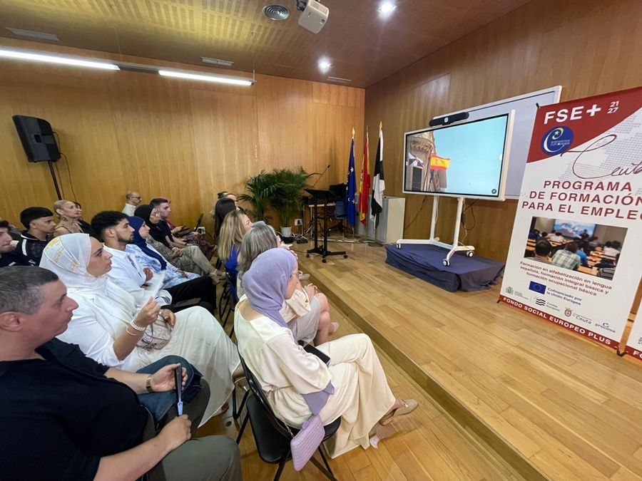 La Escuela de la Construcción acoge el acto de clausura de los programas de Alfabetización y Formación Integral Básica del Centro Equal