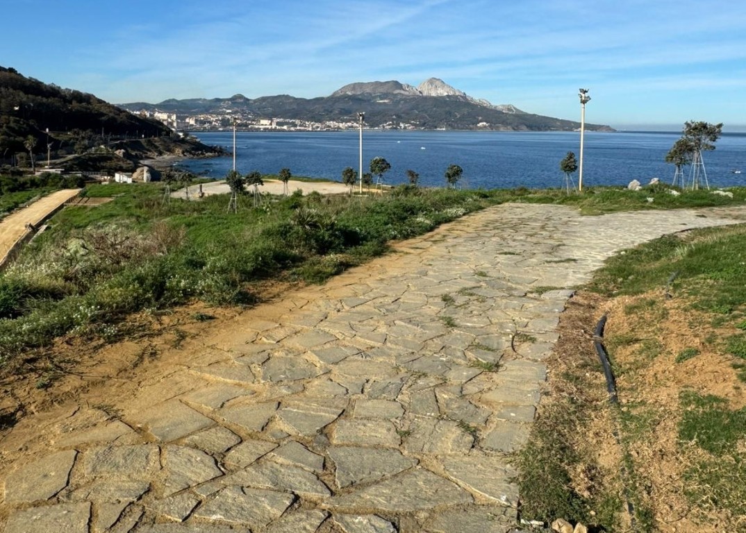Servicios Urbanos continúa con la adecuación del Parque de Santa Catalina