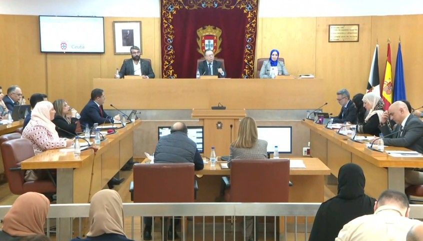 El Gobierno de Ceuta estima parcialmente los recursos contra la RPT y corrige errores