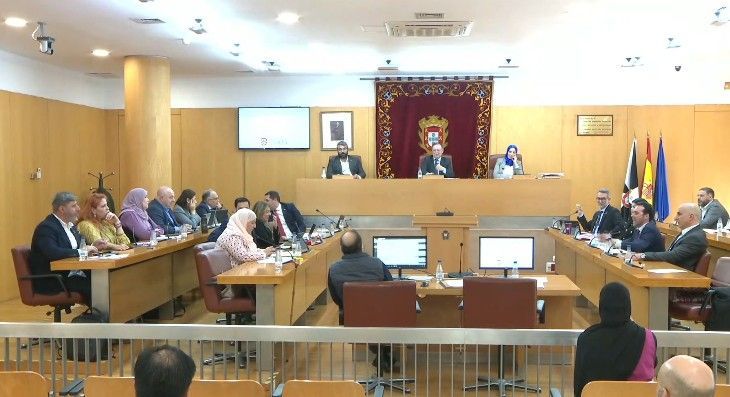 Tensión en el Pleno entre Vivas y Mustafa por la gestión de Ceuta y la Conferencia de Presidentes