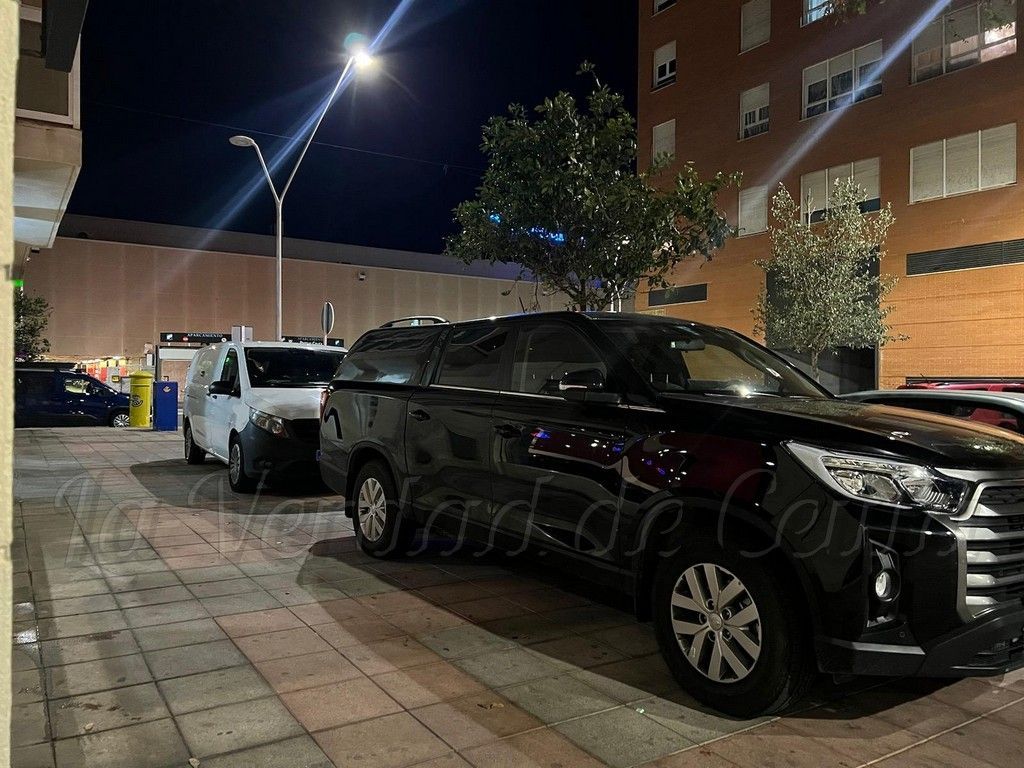 La Guardia Civil detiene a cinco personas, dos de ellas agentes del Instituto Armado