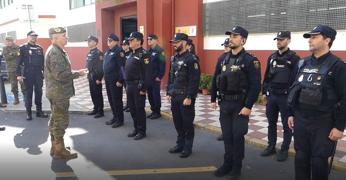 La Jefatura Superior de Policía despide al comandante general