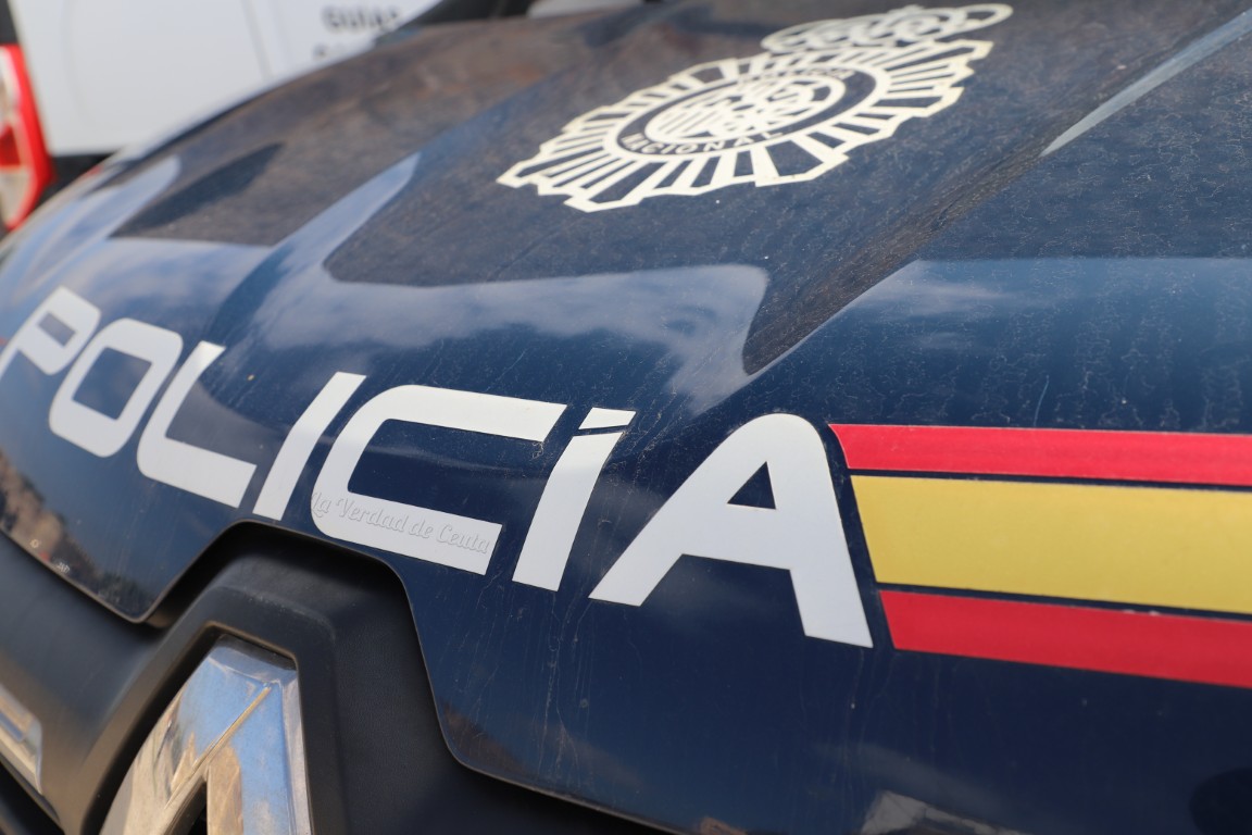 El Gobierno local reclama más efectivos policiales y cuestiona la respuesta del Estado tras la crisis migratoria que ha dejado una ciudad todavía en alerta