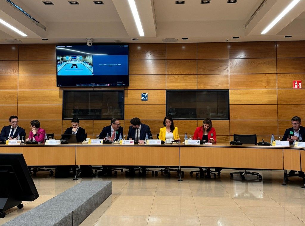 Nabila Benzina asiste a la Conferencia Sectorial de Consumo
