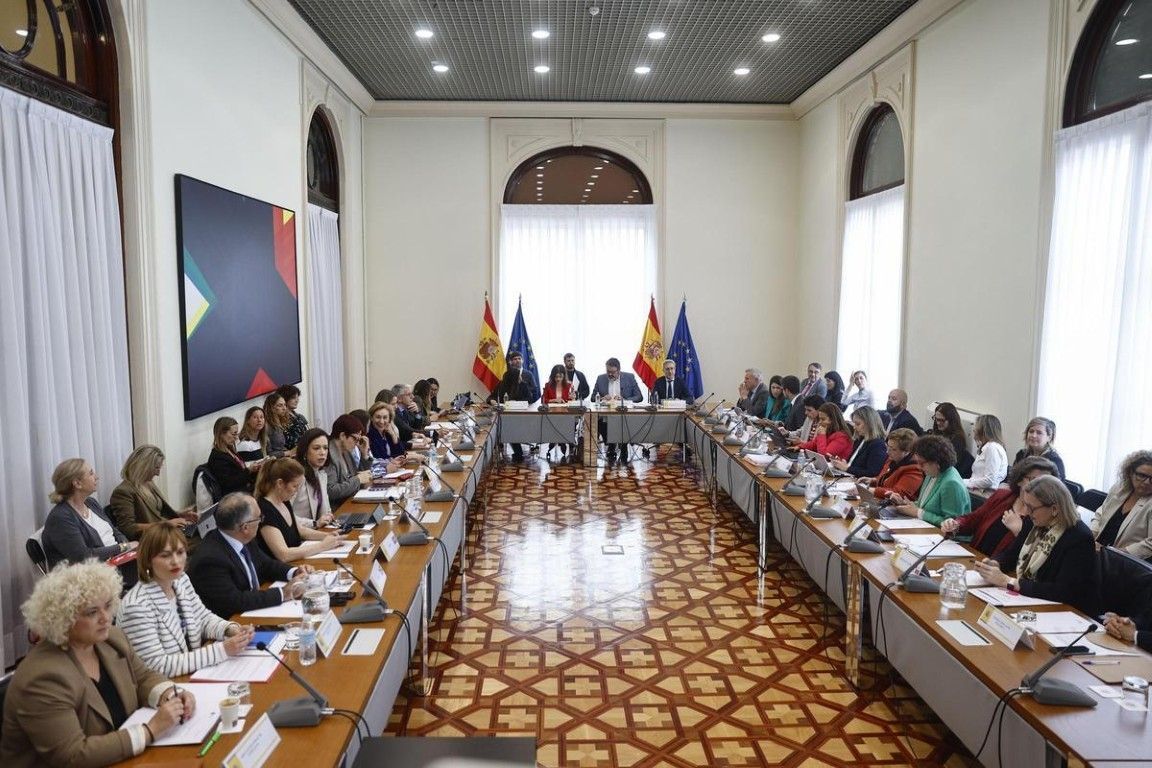 Infancia cita este viernes a las autonomías por los menores migrantes