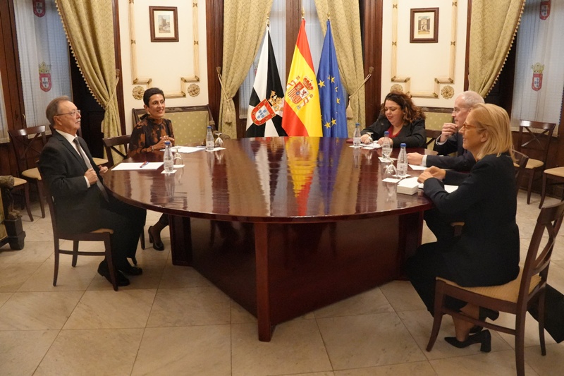 La Ciudad y Hacienda avanzan en la búsqueda de mejoras fiscales y de financiación para Ceuta