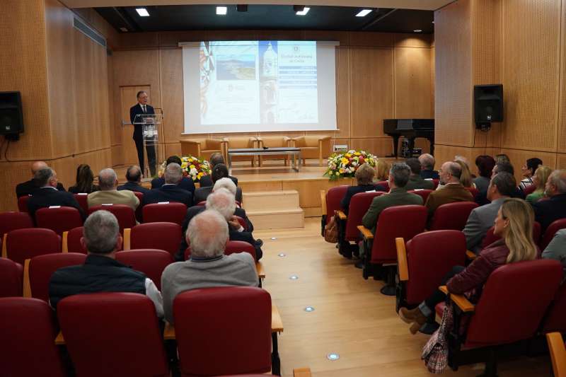 Vivas reivindica el Estatuto como clave para la presencia política e institucional de Ceuta