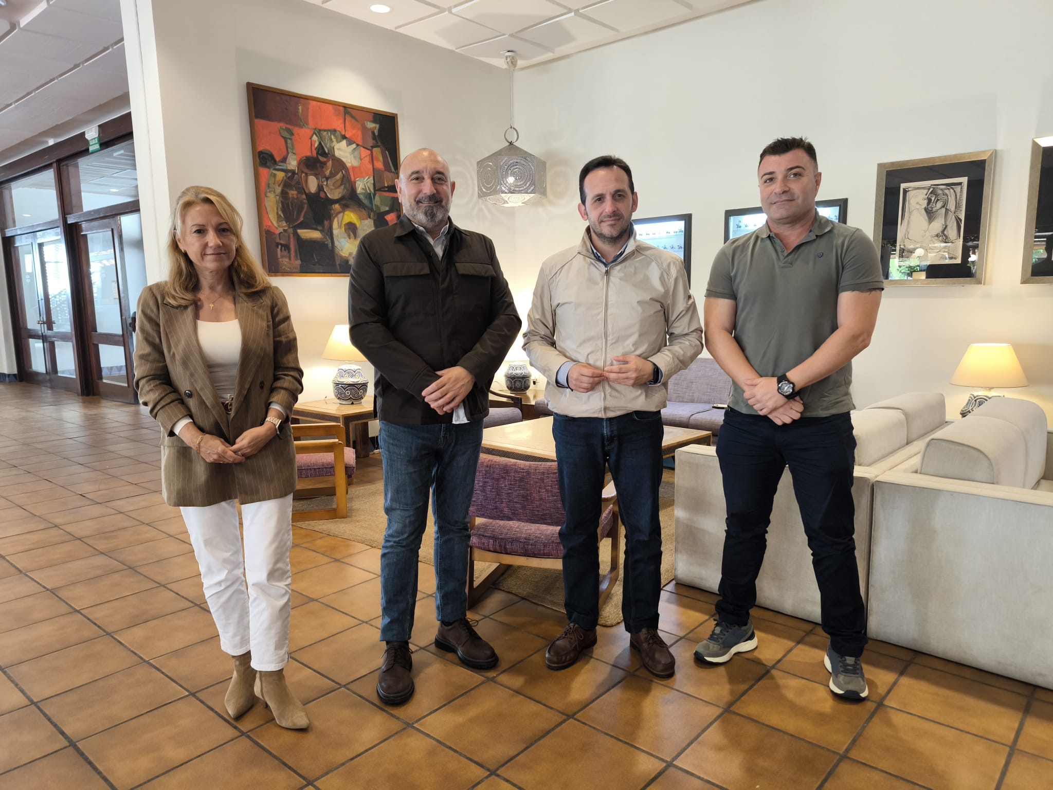 VOX recoge las demandas del CEP para los policías en Ceuta y las trasladará a las Cortes Generales