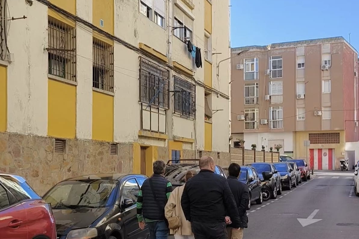 VOX denuncia que el Gobierno de Vivas tiene “abandonada” la barriada de Zurrón