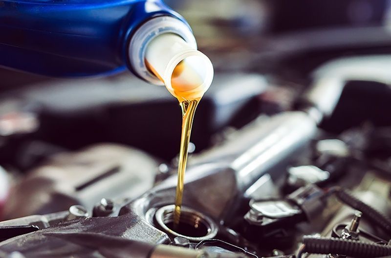 OCU advierte de diferencias de hasta 330 euros al año en la revisión del coche