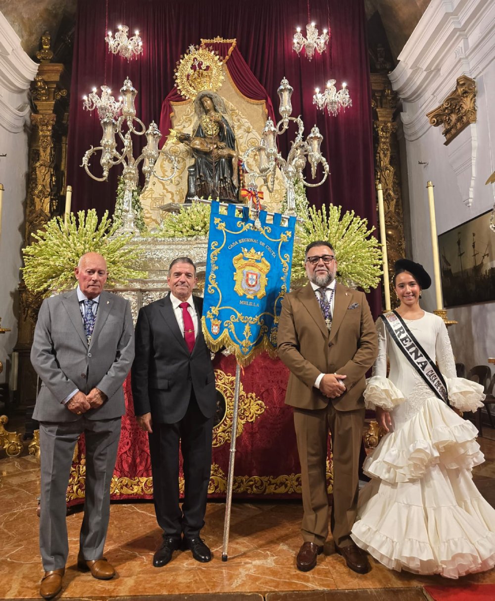 La Casa Regional de Ceuta en Melilla acompaña a la Virgen de África en una noche histórica de fe y devoción