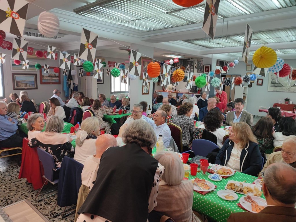 La Casa de Ceuta en Sevilla reúne a 65 asistentes en su tradicional ‘Día del Pescaíto’