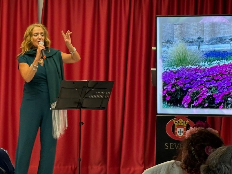 La Casa de Ceuta en Sevilla celebra un emotivo recital de poesía acompañado de música