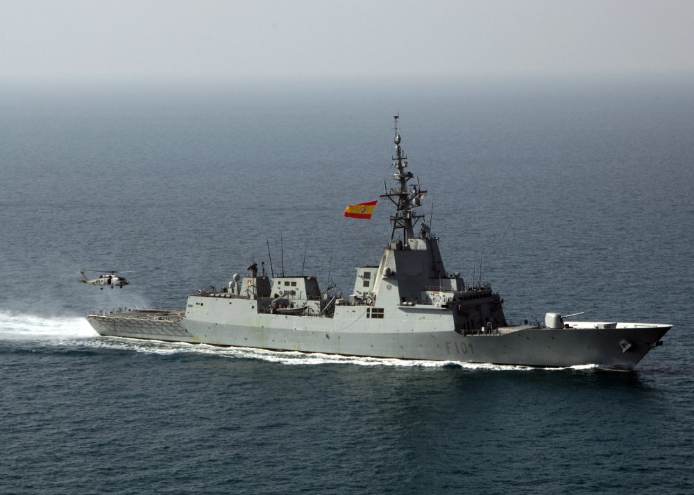 La fragata “Álvaro de Bazán” realiza un lanzamiento de misl Harpoon 
