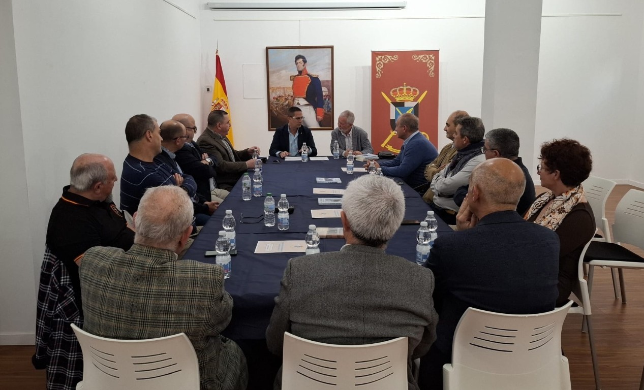 La Biblioteca Histórico Militar vuelve a organizar otra sesión de la iniciativa “Un café, un libro”