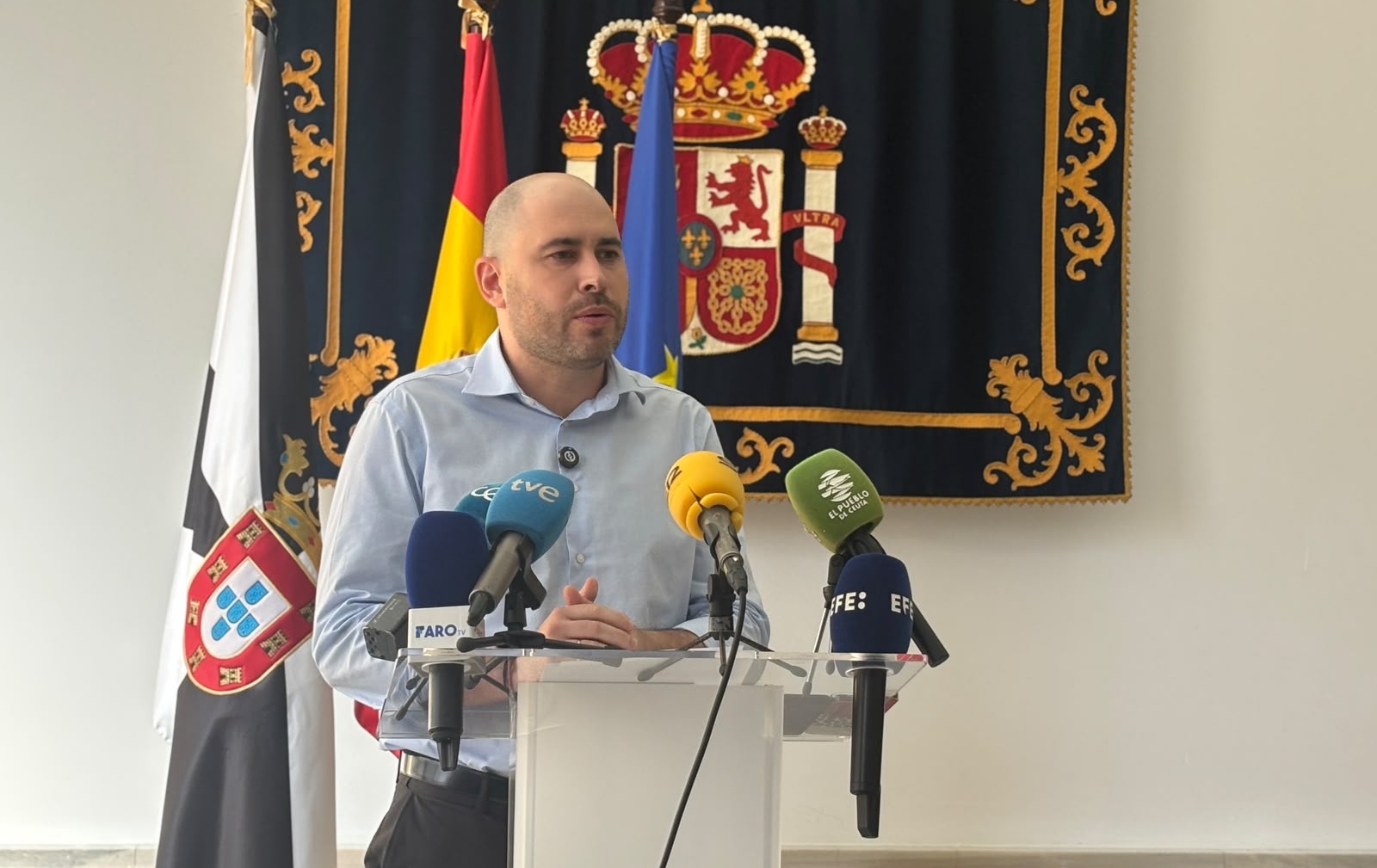 Pérez Triano admite que Ceuta sigue “muy lejos de la normalidad” y descarta dimitir por la crisis migratoria