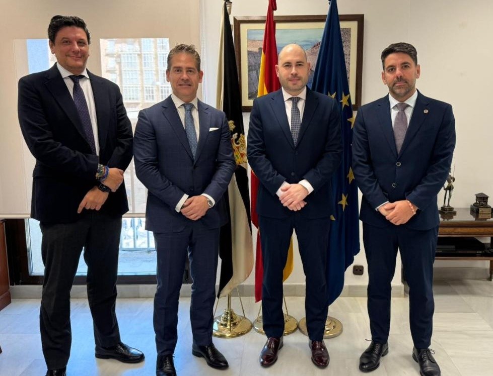 La Cámara de Comercio refuerza su colaboración con la Delegación del Gobierno para impulsar el desarrollo económico