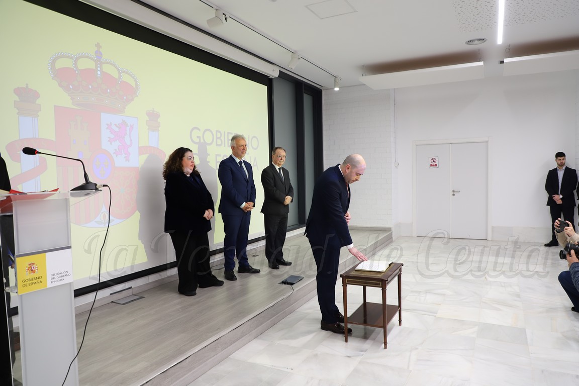 Pérez Triano toma posesión de su cargo y refuerza la presencia del Estado en Ceuta