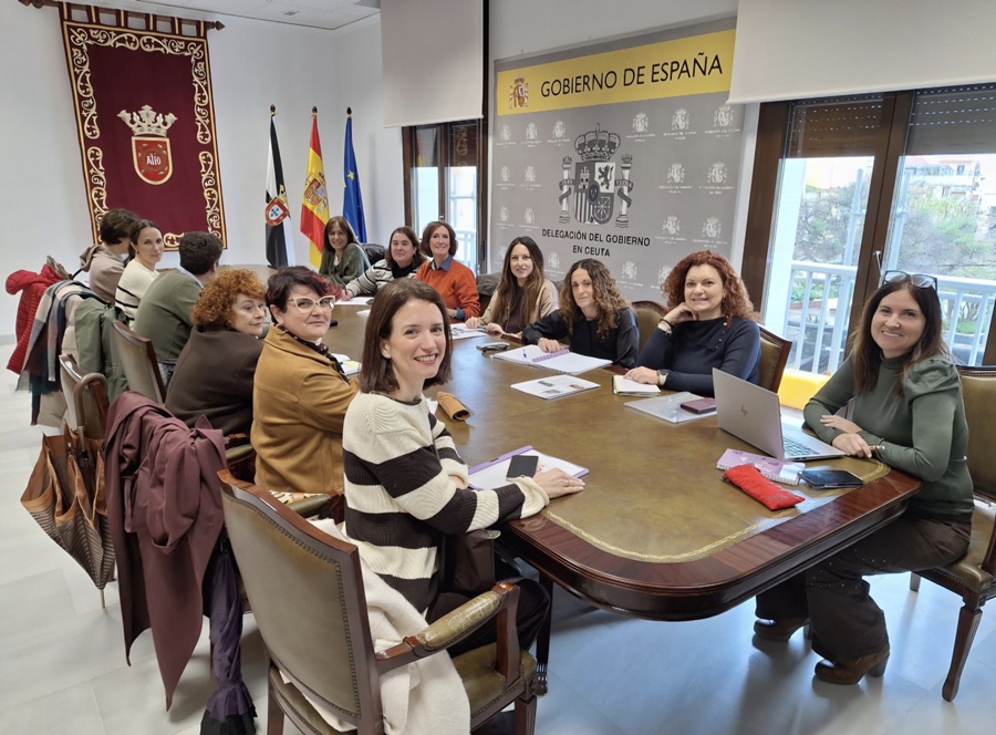 La Unidad contra la Violencia de Género de la Delegación del Gobierno se reúne con los agentes de igualdad de colegios e institutos