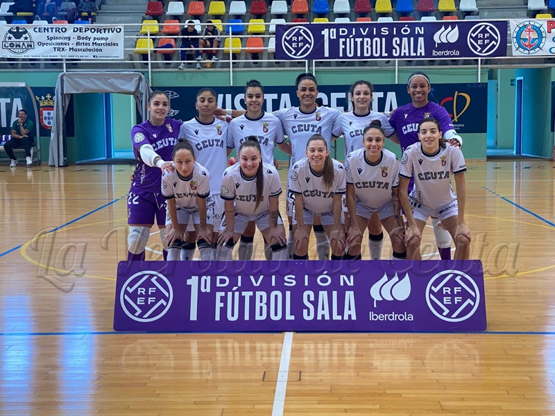 La pegada del Atlético Navalcarnero hace inútil los intentos del Ceuta por puntuar (2-5)