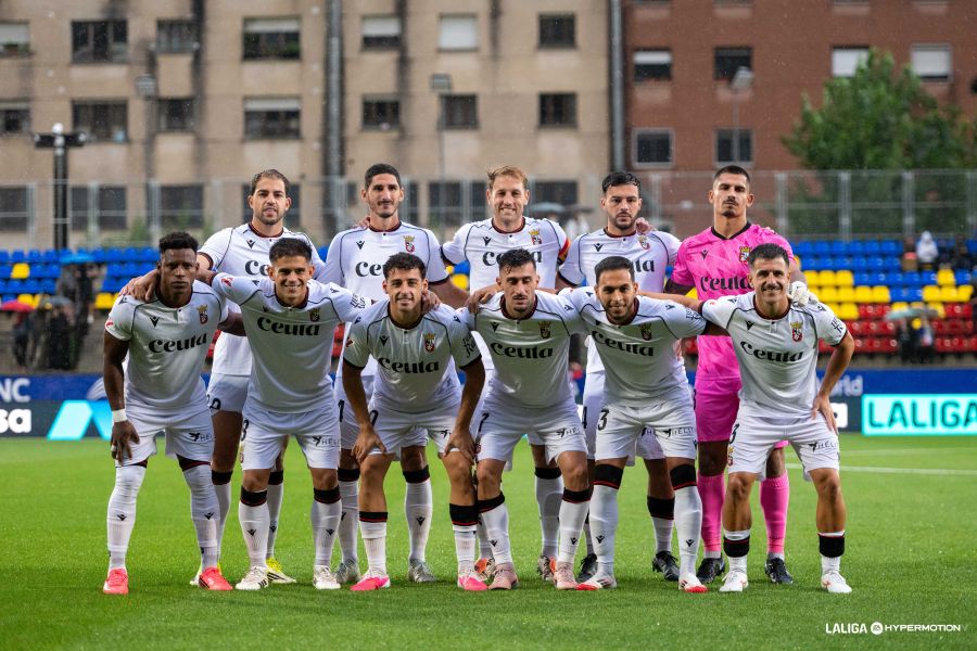 El Andorra desnuda al Ceuta y le endosa una dolorosa goleada en el Estadi Nacional (5-1)